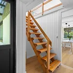 Sunna - 1km From The Sea By Interhome